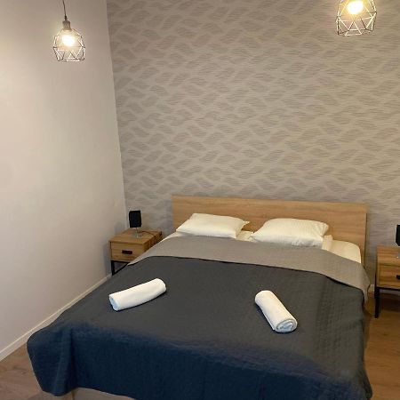 Fressh House Appartement Sincraieni Buitenkant foto