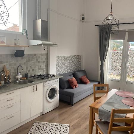 Fressh House Appartement Sincraieni Buitenkant foto