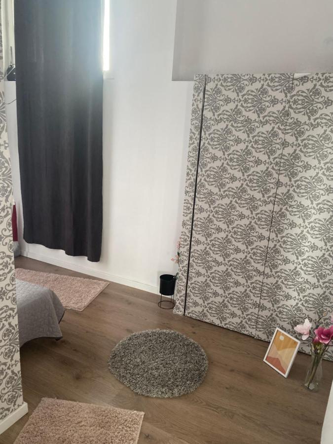 Fressh House Appartement Sincraieni Buitenkant foto